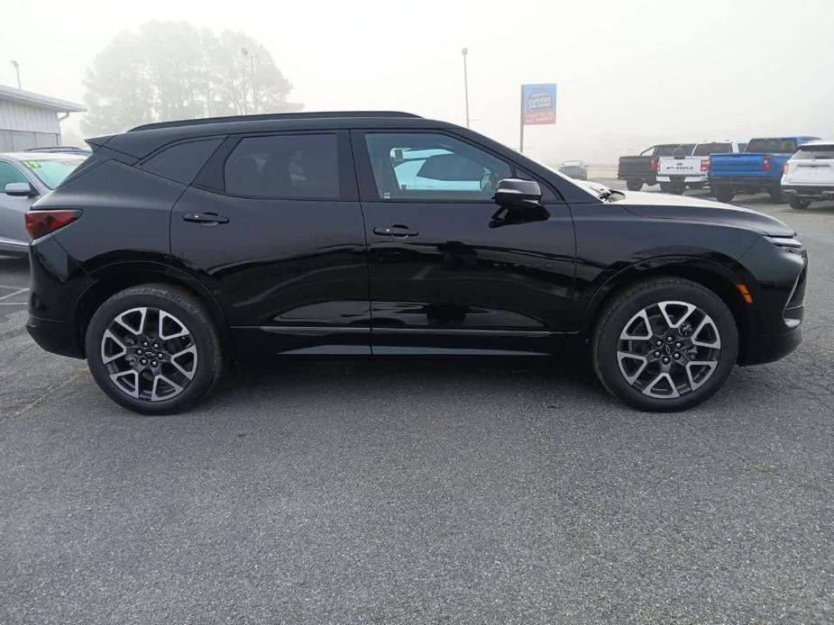 new 2025 Chevrolet Blazer car, priced at $48,065