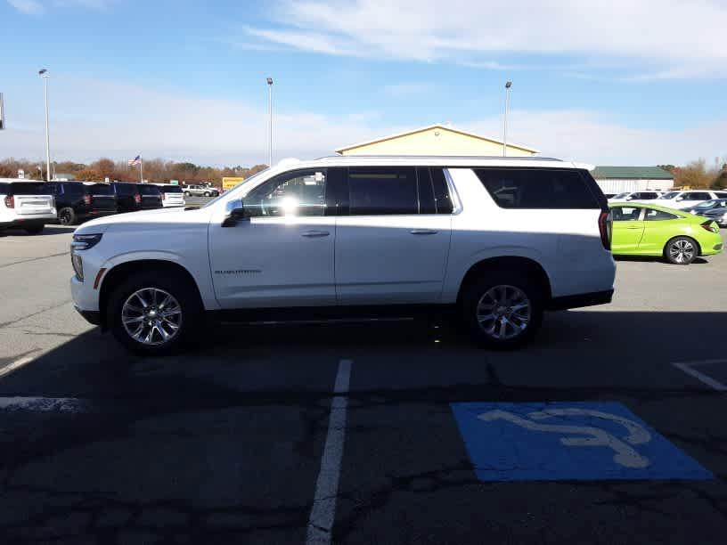 new 2025 Chevrolet Suburban car, priced at $83,180