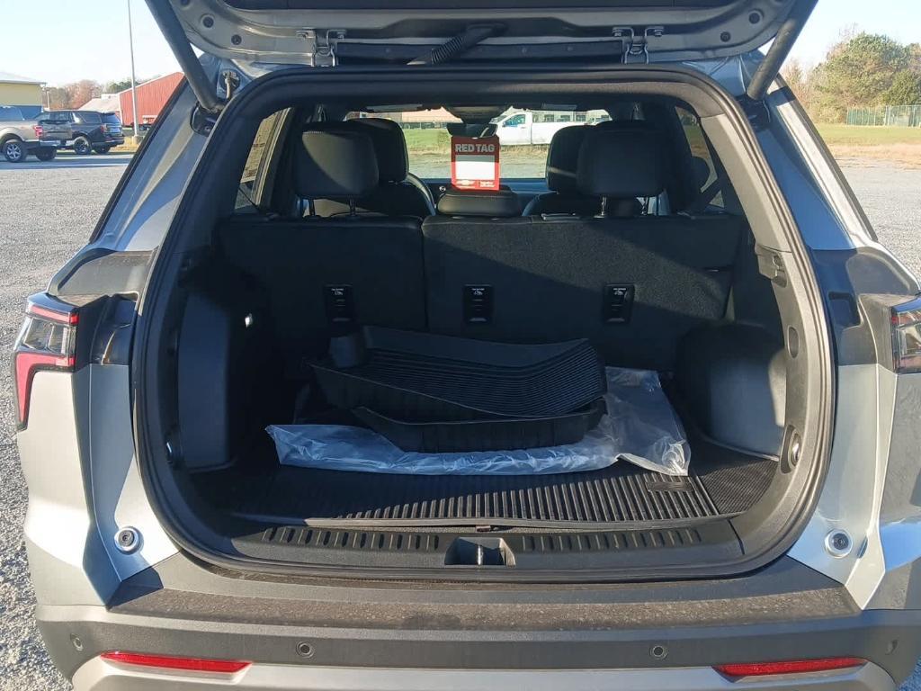 new 2026 Chevrolet Equinox car, priced at $36,140