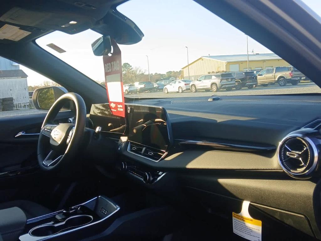 new 2026 Chevrolet Equinox car, priced at $36,140