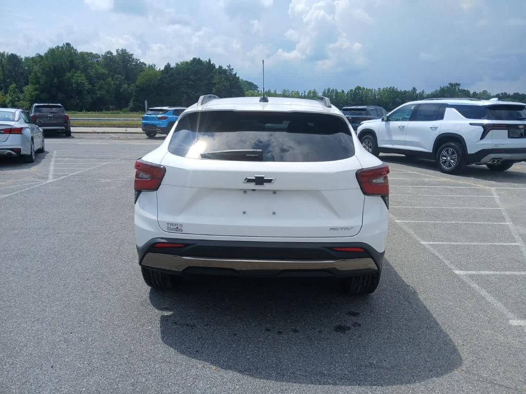 new 2025 Chevrolet Trax car, priced at $25,937