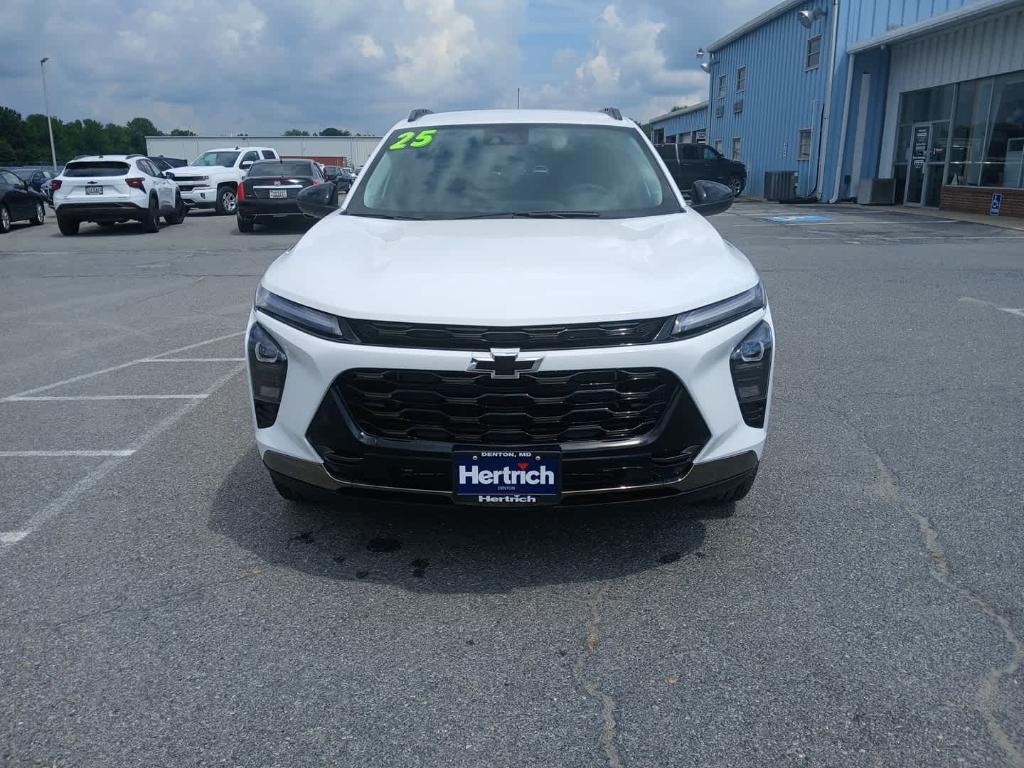 new 2025 Chevrolet Trax car, priced at $25,937