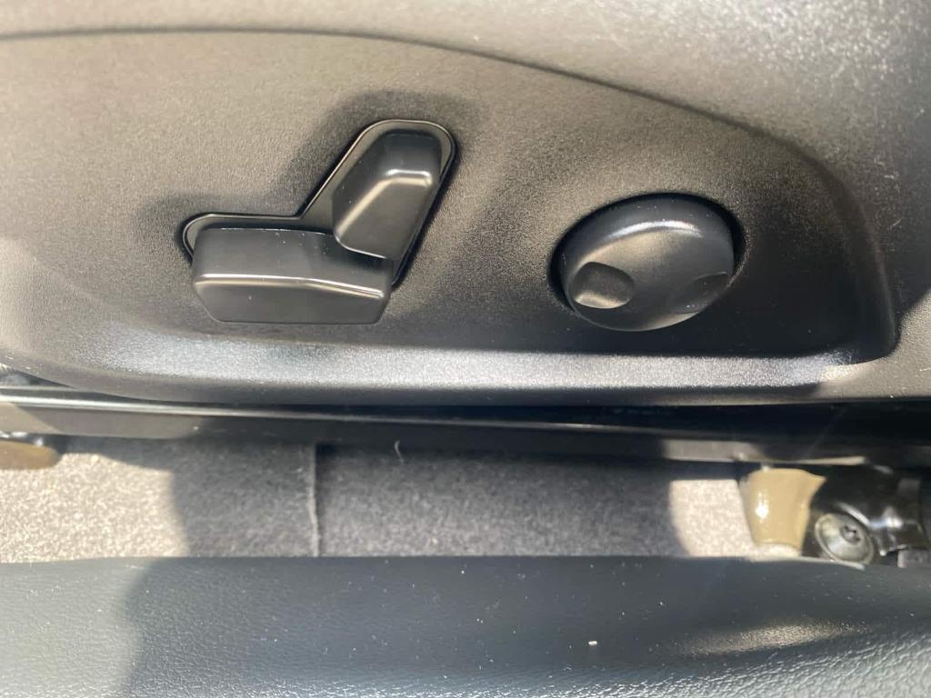 used 2022 Jeep Compass car, priced at $25,902