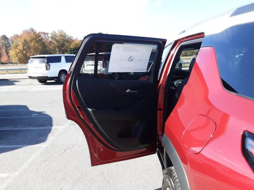 new 2025 Chevrolet Equinox car, priced at $33,720