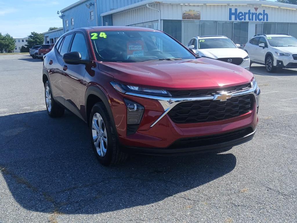 used 2024 Chevrolet Trax car, priced at $22,900