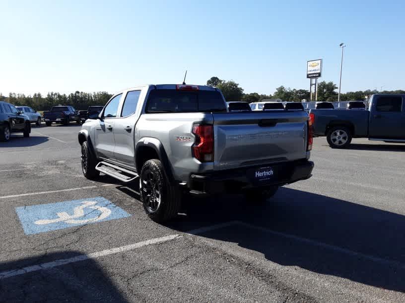 new 2024 Chevrolet Colorado car, priced at $40,110