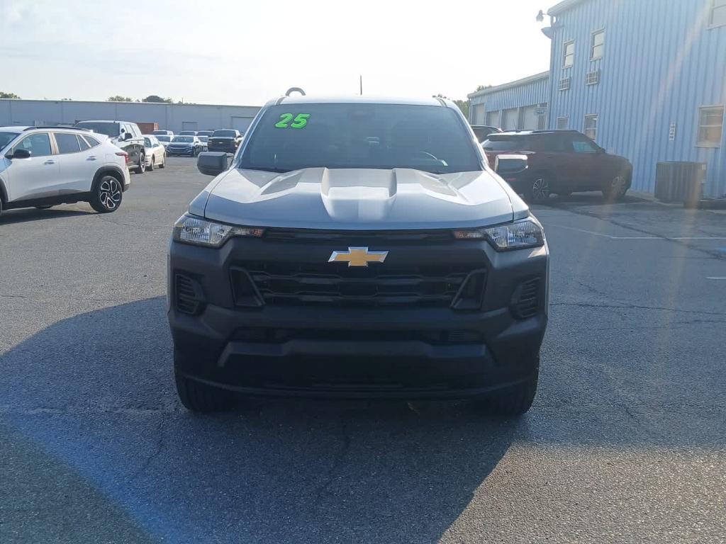 new 2025 Chevrolet Colorado car, priced at $39,155
