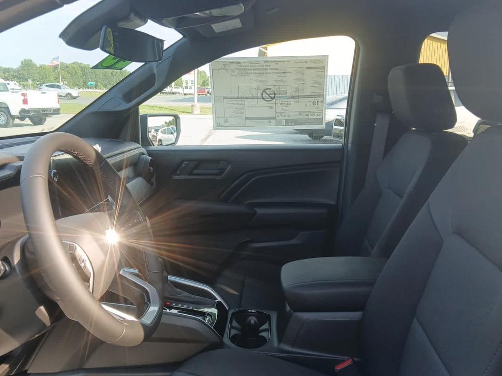 new 2025 Chevrolet Colorado car, priced at $39,155