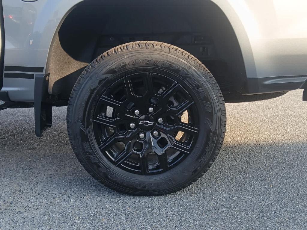 new 2025 Chevrolet Colorado car, priced at $39,155