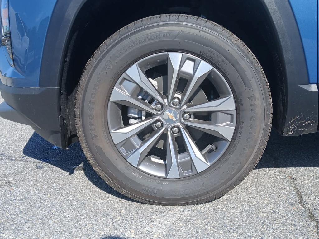 new 2026 Chevrolet Equinox car, priced at $32,540