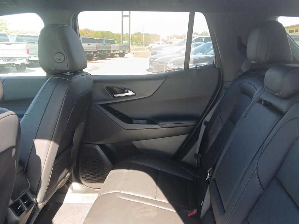 new 2026 Chevrolet Equinox car, priced at $32,540