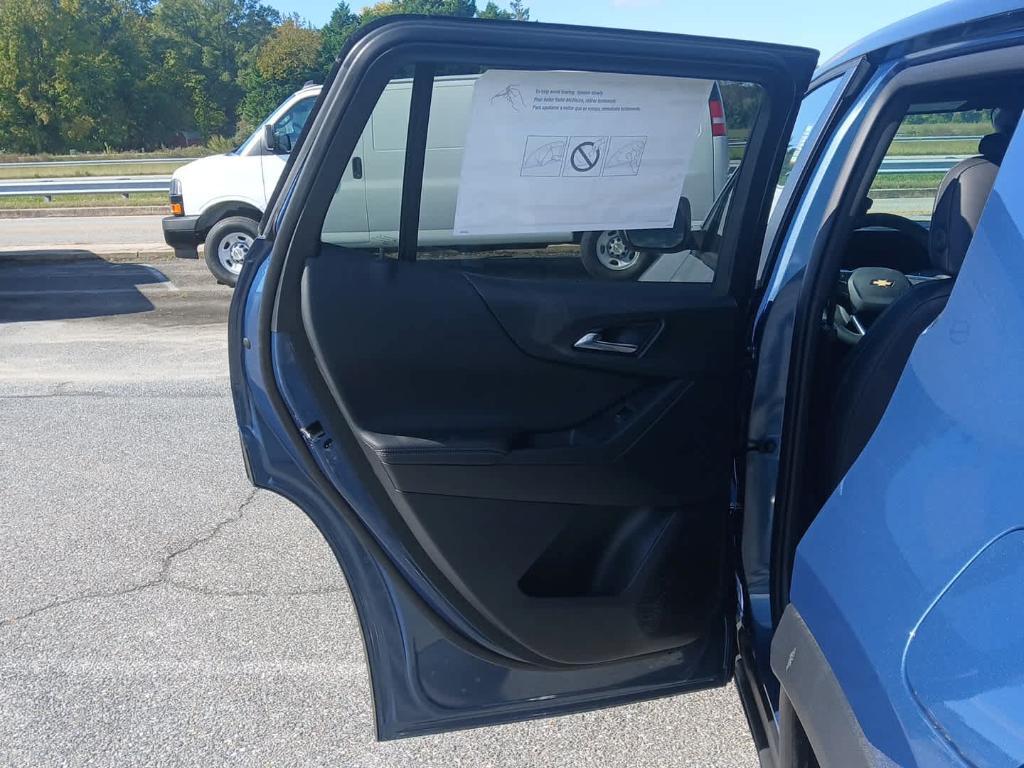 new 2026 Chevrolet Equinox car, priced at $32,540