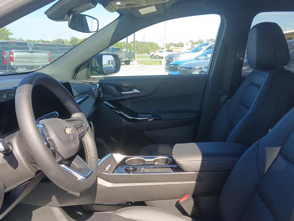 new 2026 Chevrolet Equinox car, priced at $32,540