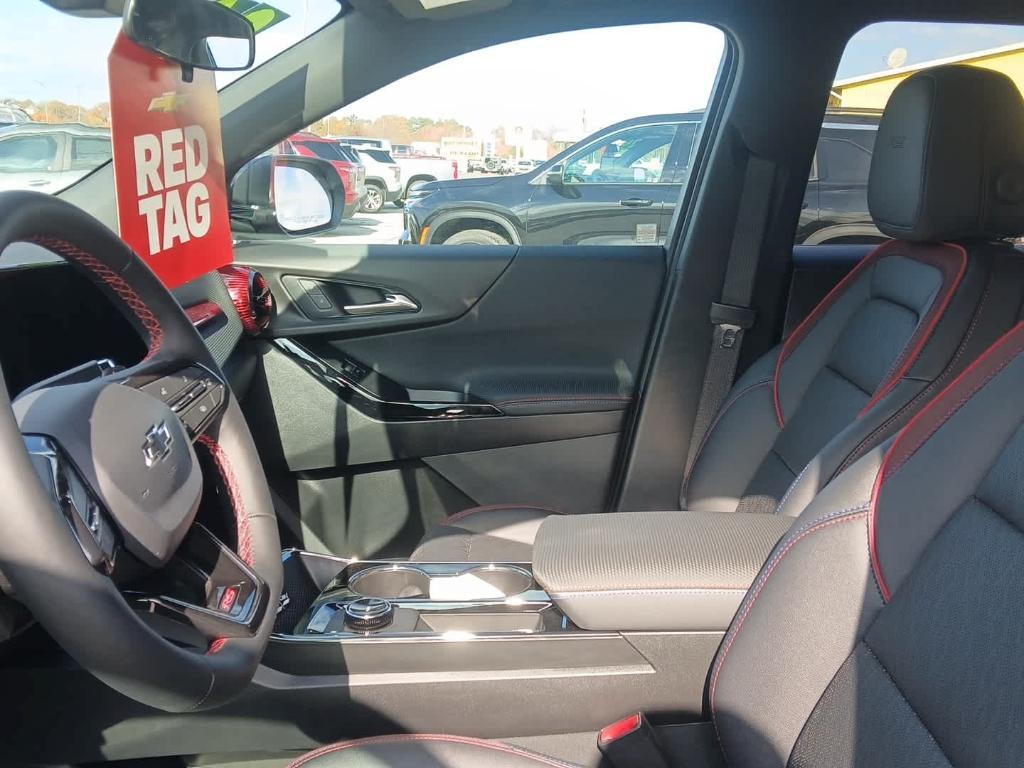 new 2026 Chevrolet Equinox car, priced at $37,895