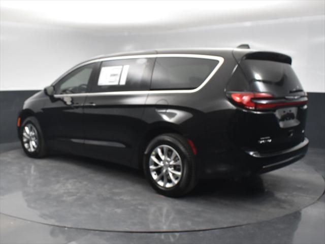 new 2024 Chrysler Pacifica car, priced at $50,385