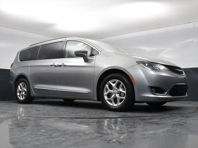 used 2017 Chrysler Pacifica car, priced at $15,250