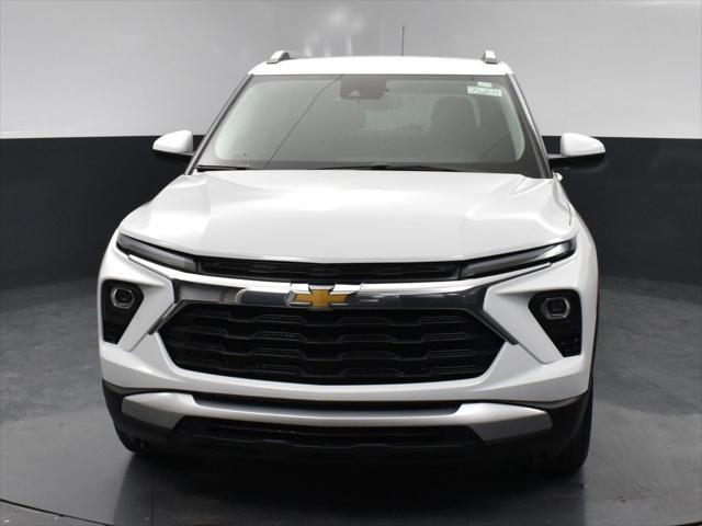 new 2025 Chevrolet TrailBlazer car, priced at $28,515