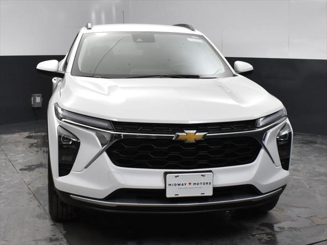 new 2025 Chevrolet Trax car, priced at $23,595