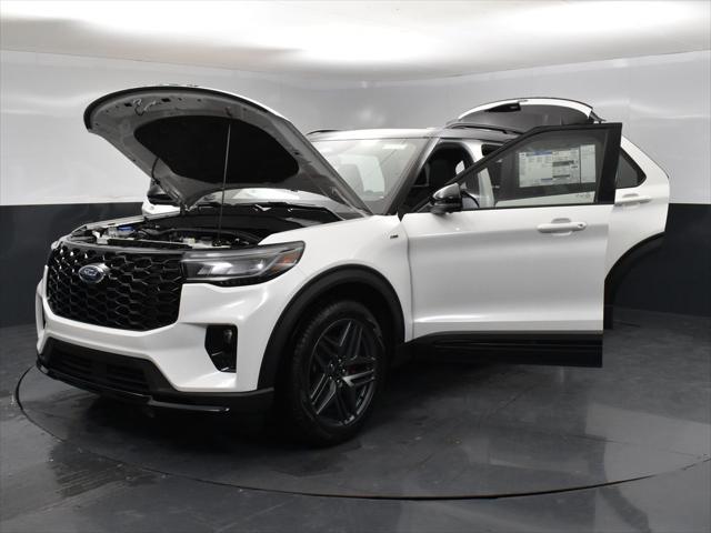 new 2025 Ford Explorer car, priced at $59,200