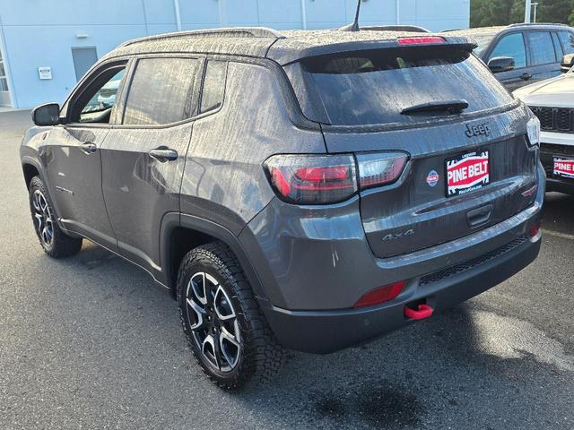 new 2024 Jeep Compass car, priced at $29,988