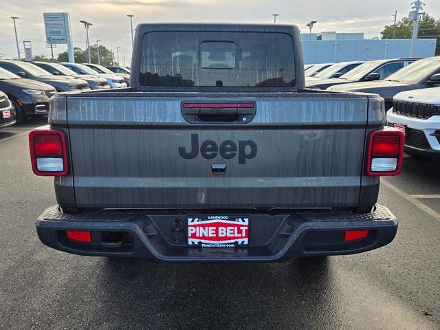 new 2025 Jeep Gladiator car, priced at $46,157