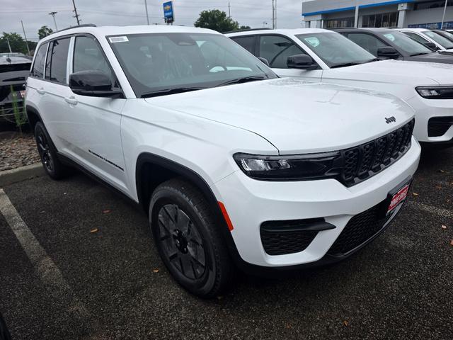 new 2025 Jeep Grand Cherokee car, priced at $39,297