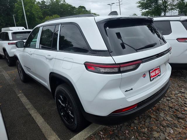 new 2025 Jeep Grand Cherokee car, priced at $39,297