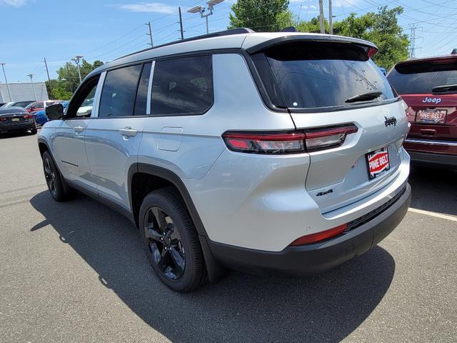 new 2024 Jeep Grand Cherokee L car, priced at $45,290