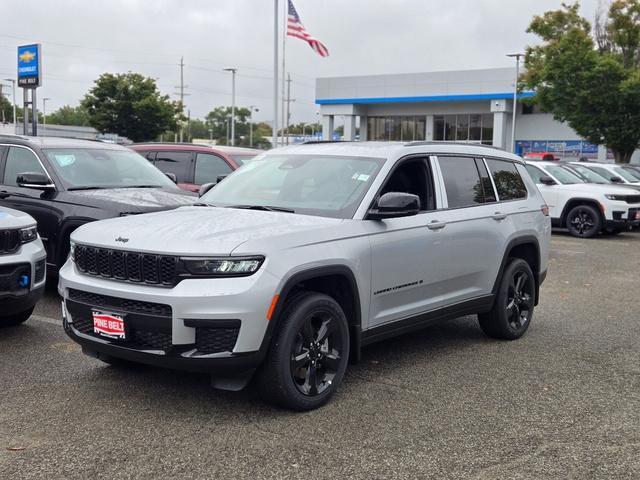 new 2024 Jeep Grand Cherokee L car, priced at $45,290