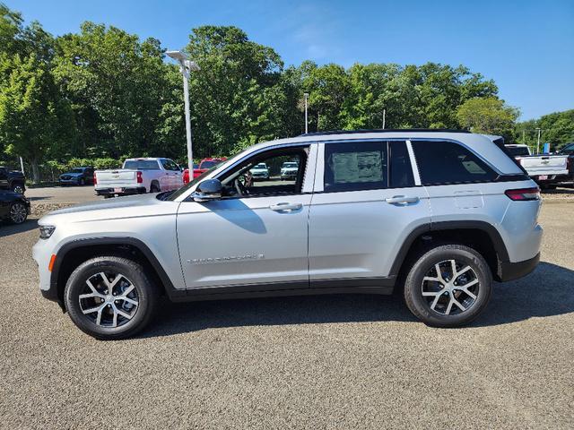 new 2024 Jeep Grand Cherokee car, priced at $47,314