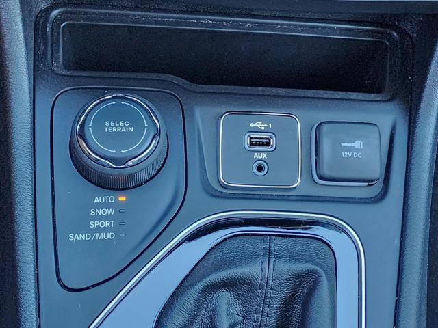 used 2020 Jeep Cherokee car, priced at $18,971