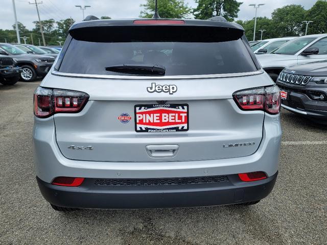 new 2024 Jeep Compass car, priced at $28,754