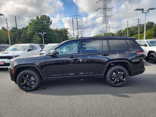 new 2024 Jeep Grand Cherokee L car, priced at $44,753