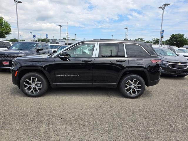 new 2024 Jeep Grand Cherokee car, priced at $47,814