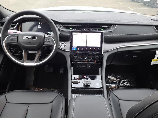 new 2025 Jeep Grand Cherokee L car, priced at $44,952