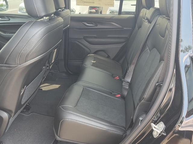 new 2025 Jeep Grand Cherokee car, priced at $38,817