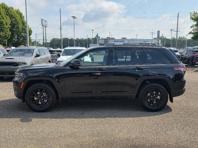 new 2025 Jeep Grand Cherokee car, priced at $38,817