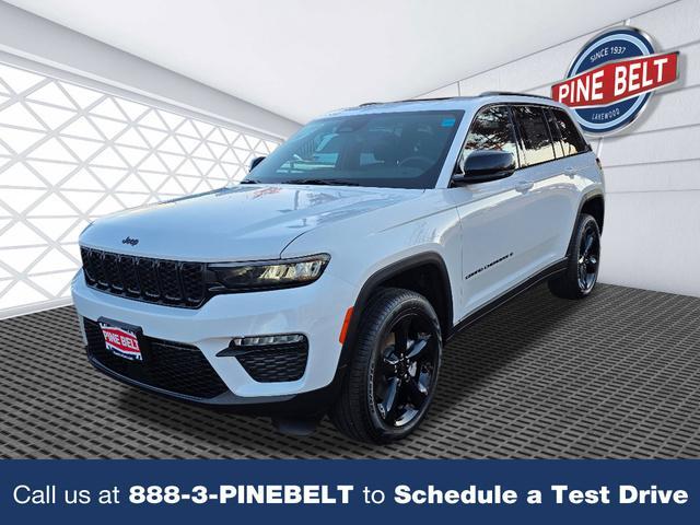 new 2025 Jeep Grand Cherokee car, priced at $43,802