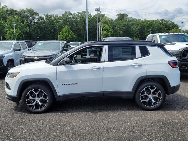 new 2024 Jeep Compass car, priced at $28,235