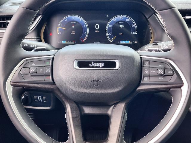 used 2025 Jeep Grand Cherokee car, priced at $43,921