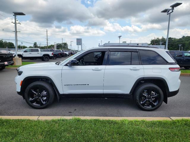 used 2025 Jeep Grand Cherokee car, priced at $43,921