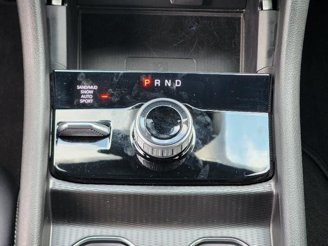 used 2025 Jeep Grand Cherokee car, priced at $43,921