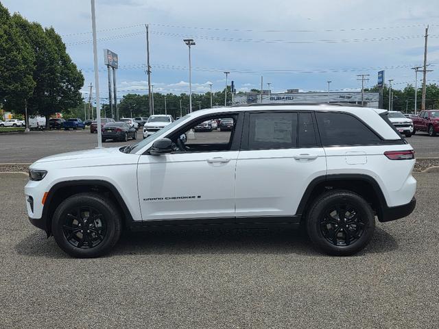 new 2025 Jeep Grand Cherokee car, priced at $36,797