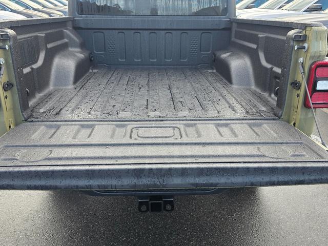 new 2025 Jeep Gladiator car, priced at $48,187