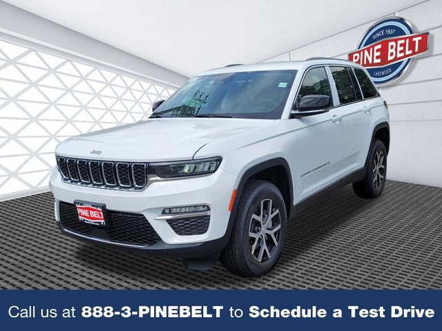 new 2024 Jeep Grand Cherokee car, priced at $43,600