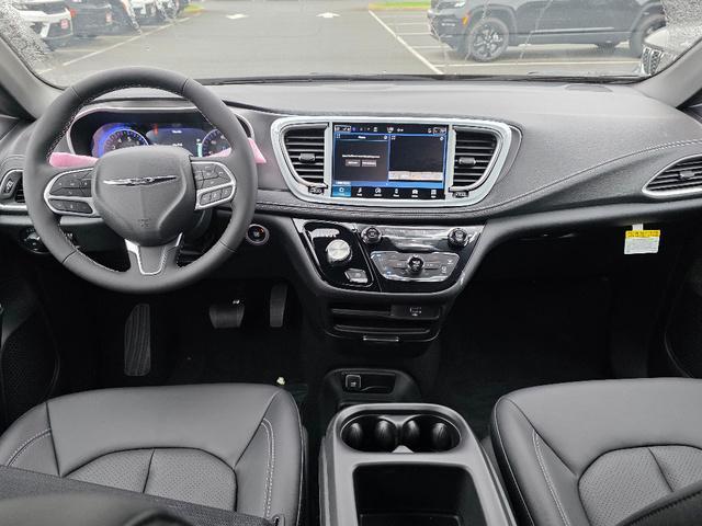 new 2026 Chrysler Pacifica car, priced at $45,090