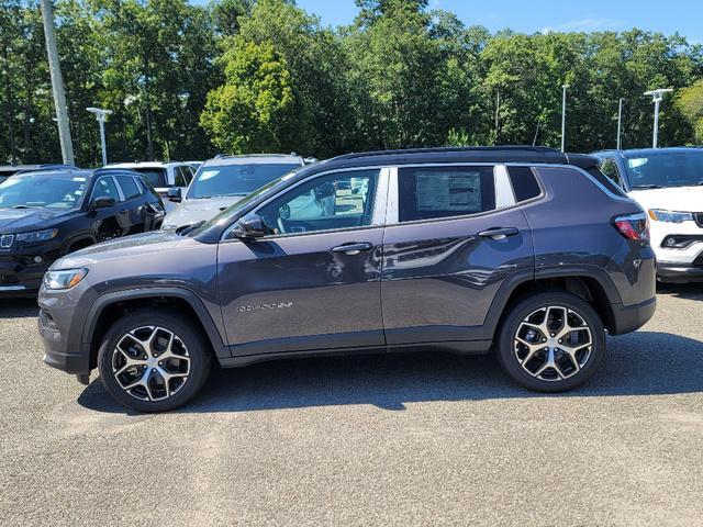 new 2024 Jeep Compass car, priced at $33,370