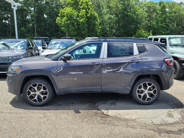 new 2024 Jeep Compass car, priced at $30,538