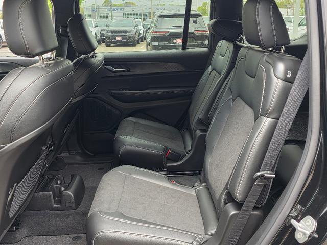 new 2025 Jeep Grand Cherokee L car, priced at $40,087