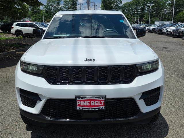 new 2025 Jeep Grand Cherokee car, priced at $37,797